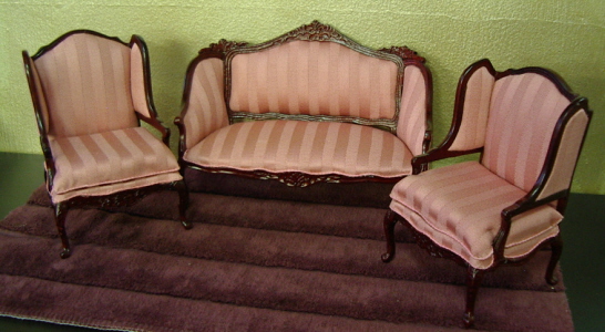 Doll House Lounge Furniture